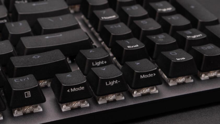 ROG Strix Scope II 96 Wireless无线电竞键盘开箱评测