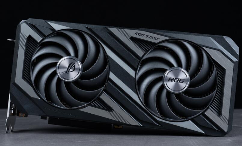 ASUS ROG Strix Radeon RX 7600 OC Edition显卡开箱评测 ASUS ROG Strix Radeon RX 7600 OC Edition显卡开箱评测