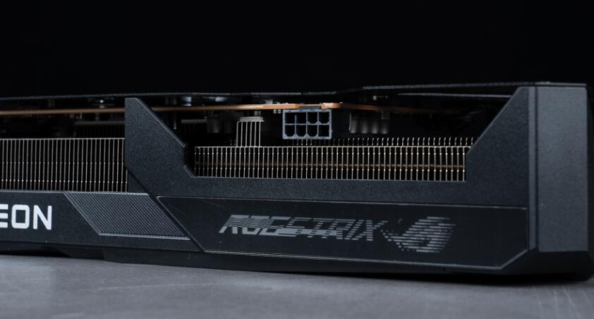 ASUS ROG Strix Radeon RX 7600 OC Edition显卡开箱评测 ASUS ROG Strix Radeon RX 7600 OC Edition显卡开箱评测