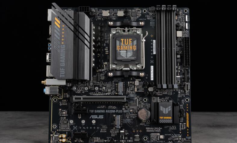 ASUS TUF GAMING A620M-PLUS WIFI主板开箱评测 ASUS TUF GAMING A620M-PLUS WIFI主板开箱评测