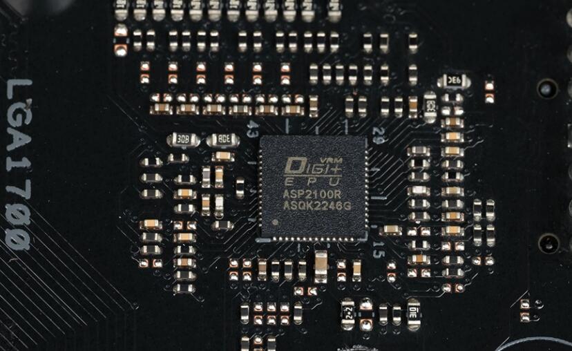 华硕TUF GAMING B760M-BTF WIFI D4主板开箱评测