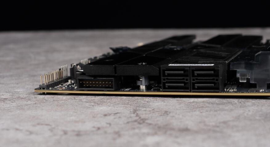 ROG STRIX Z790-E GAMING WIFI主板开箱评测