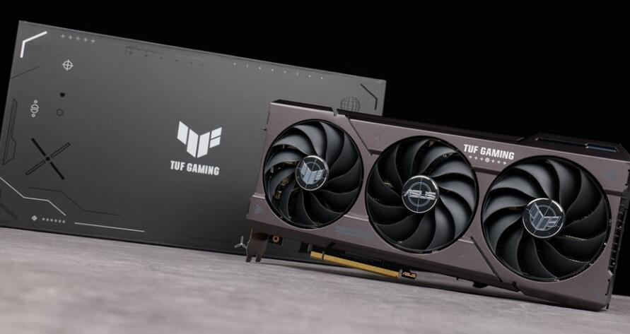 华硕TUF Gaming GeForce RTX4070 OC显卡开箱评测