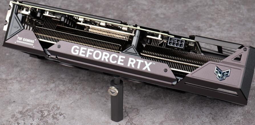 华硕TUF Gaming GeForce RTX4070 OC显卡开箱评测