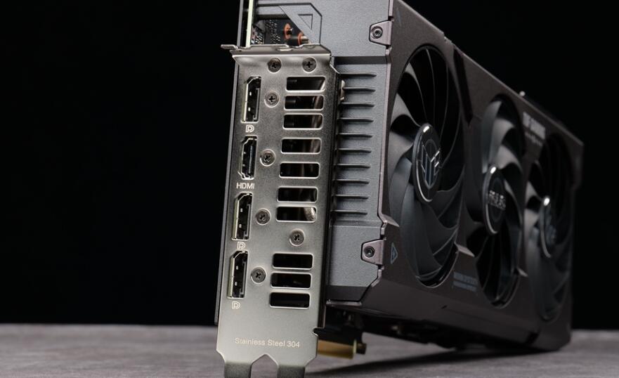 华硕TUF Gaming GeForce RTX4070 OC显卡开箱评测
