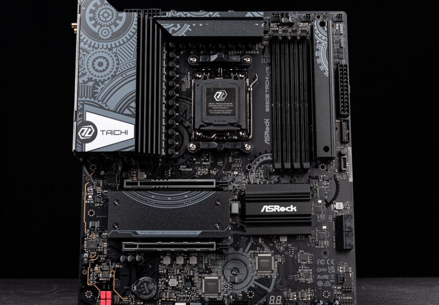 ASRock B650E Taichi Lite主板开箱评测 ASRock B650E Taichi Lite主板开箱评测