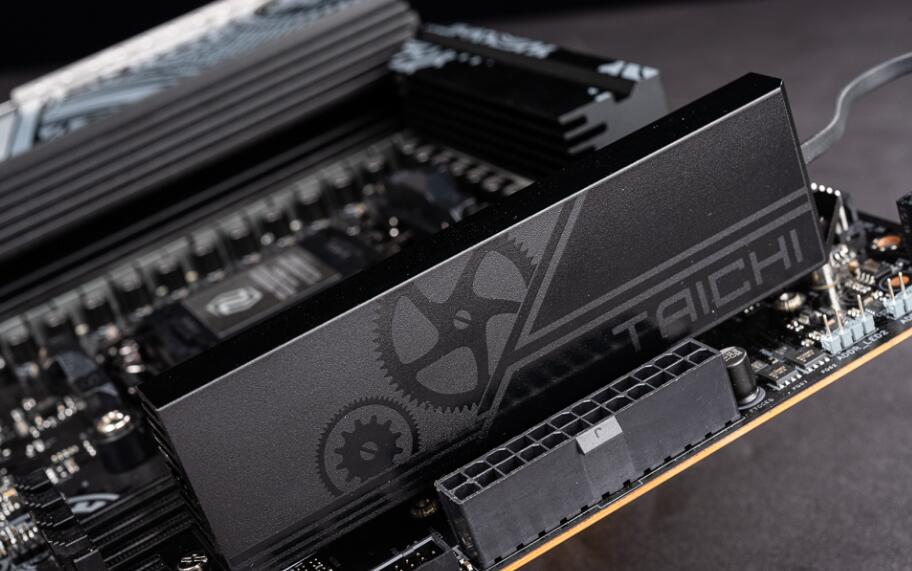 ASRock B650E Taichi Lite主板开箱评测 ASRock B650E Taichi Lite主板开箱评测