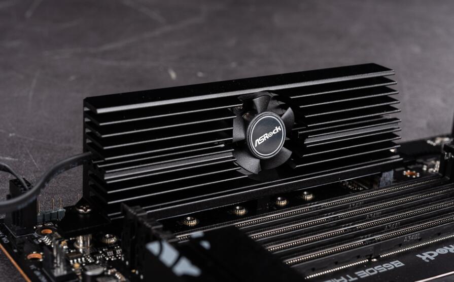 ASRock B650E Taichi Lite主板开箱评测 ASRock B650E Taichi Lite主板开箱评测