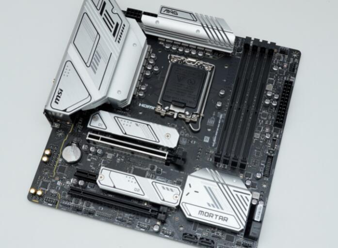 i5 12490F用什么主板好