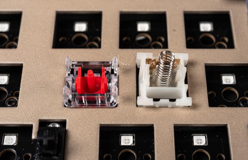 CORSAIR K65 PLUS WIRELESS机械键盘开箱 CORSAIR K65 PLUS WIRELESS机械键盘开箱