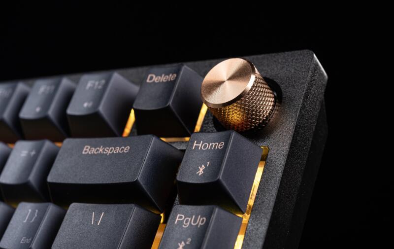 CORSAIR K65 PLUS WIRELESS机械键盘开箱 CORSAIR K65 PLUS WIRELESS机械键盘开箱