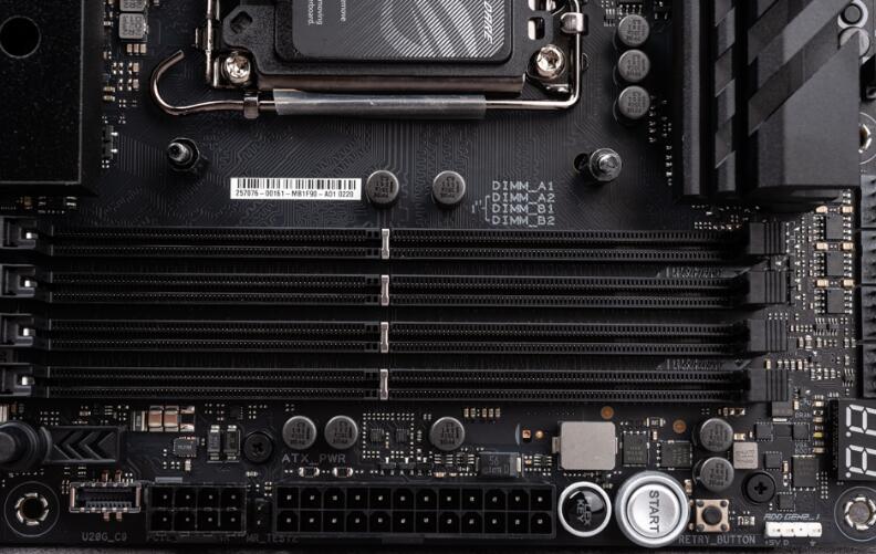 ROG MAXIMUS Z790 DARK HERO主板开箱评测