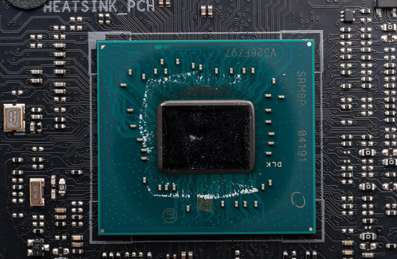 ROG MAXIMUS Z790 DARK HERO主板开箱评测