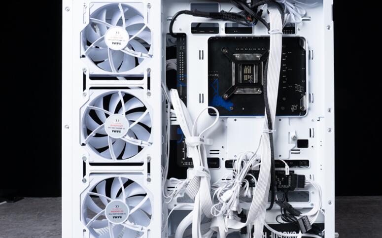 SuperChannel SAMA SAK451无立柱双面玻璃机箱开箱