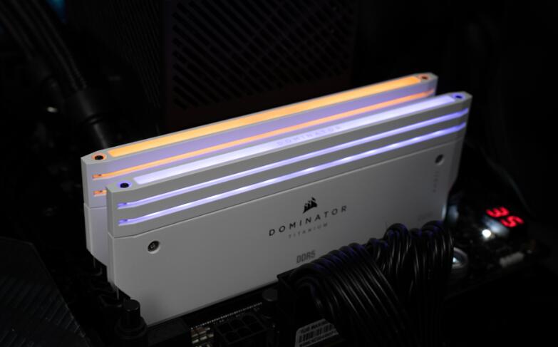 海盗船CORSAIR DOMINATOR TATANIUM DDR5內存开箱测试 海盗船CORSAIR DOMINATOR TATANIUM DDR5內存开箱测试