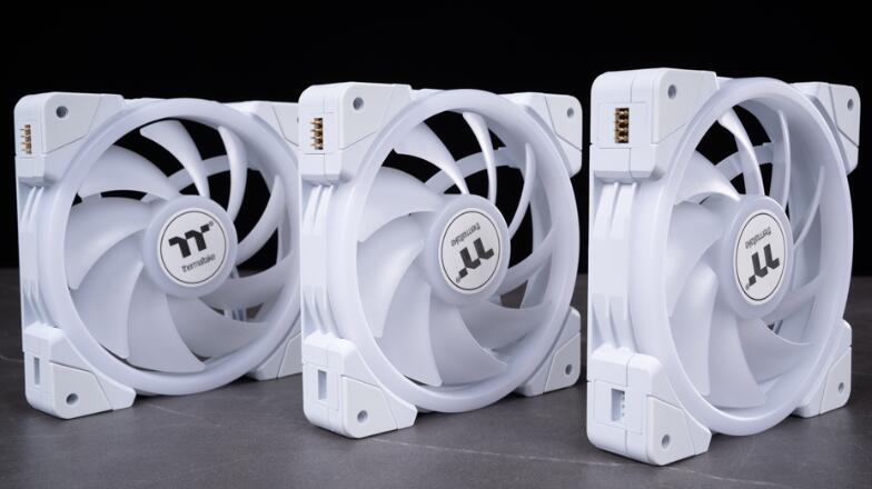 TT SWAFAN EX12 ARGB磁吸式系统散热风扇开箱评测