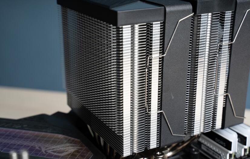 JONSBO乔思伯CR3000双塔双风扇风冷散热器开箱