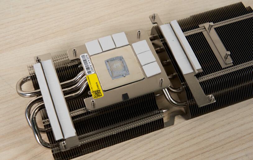 ASUS TUF Gaming RTX 4070 Ti White 12GB GDDR6X OC显卡开箱评测