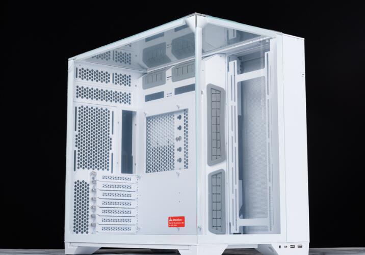 LIAN LI O11 VISION机箱开箱评测