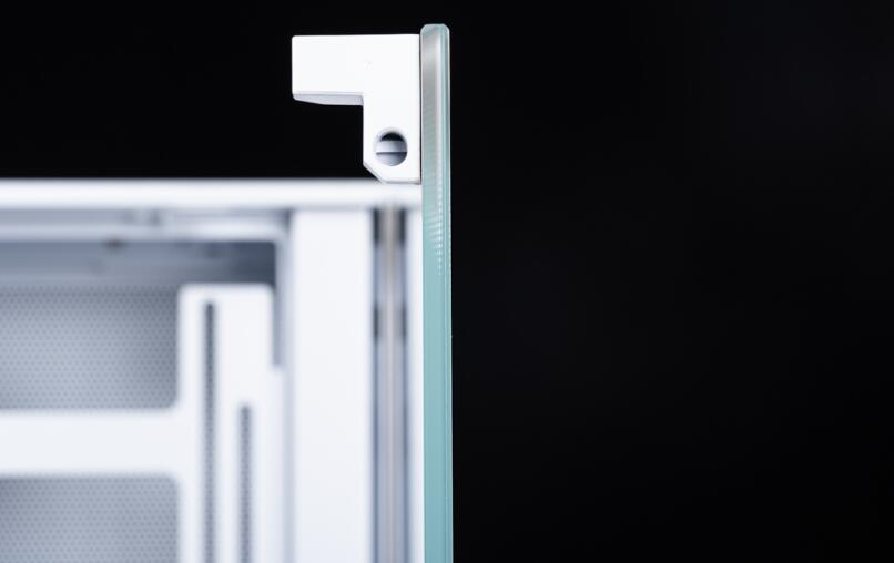 LIAN LI O11 VISION机箱开箱评测