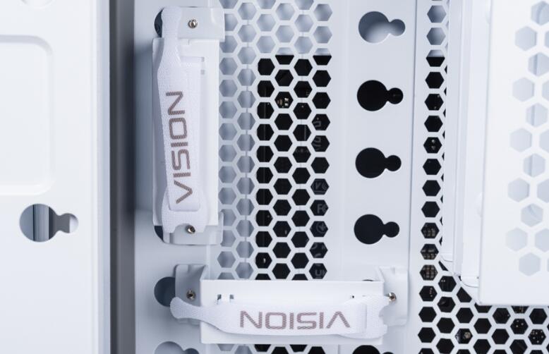 LIAN LI O11 VISION机箱开箱评测