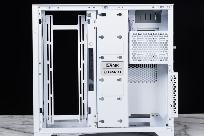 LIAN LI O11 VISION机箱开箱评测