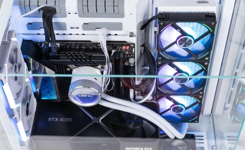 LIAN LI O11 VISION机箱开箱评测