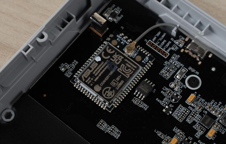 ROG Azoth三模客制化电竞键盘开箱 ROG Azoth三模客制化电竞键盘开箱