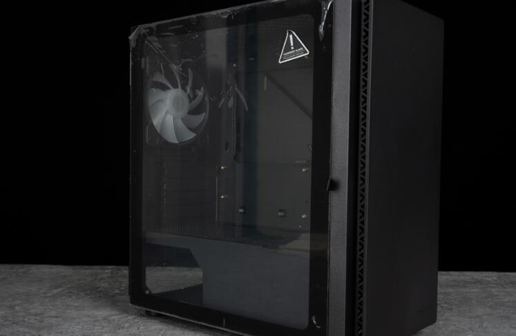 CORGAR美洲狮PURITY RGB迷你直立型机箱开箱评测