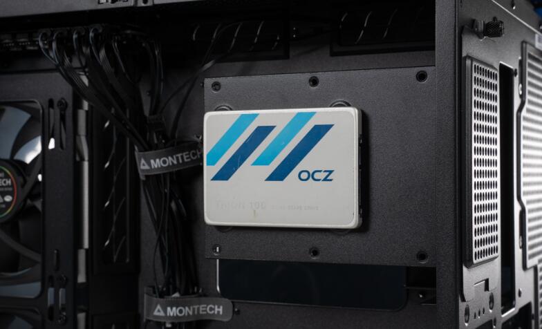 Montech King 95 Pro全景机箱开箱评测