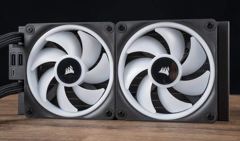 CORSAIR iCUE LINK H100i LCD一体式水冷开箱评测 CORSAIR iCUE LINK H100i LCD一体式水冷开箱评测