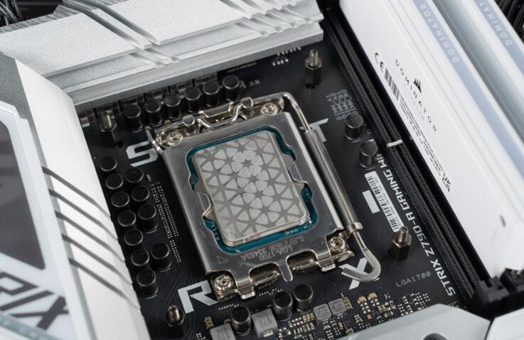 CORSAIR iCUE LINK H100i LCD一体式水冷开箱评测 CORSAIR iCUE LINK H100i LCD一体式水冷开箱评测