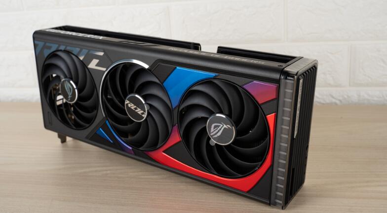 ASUS ROG Strix RTX4070Ti SUPER OC Edition显卡开箱评测