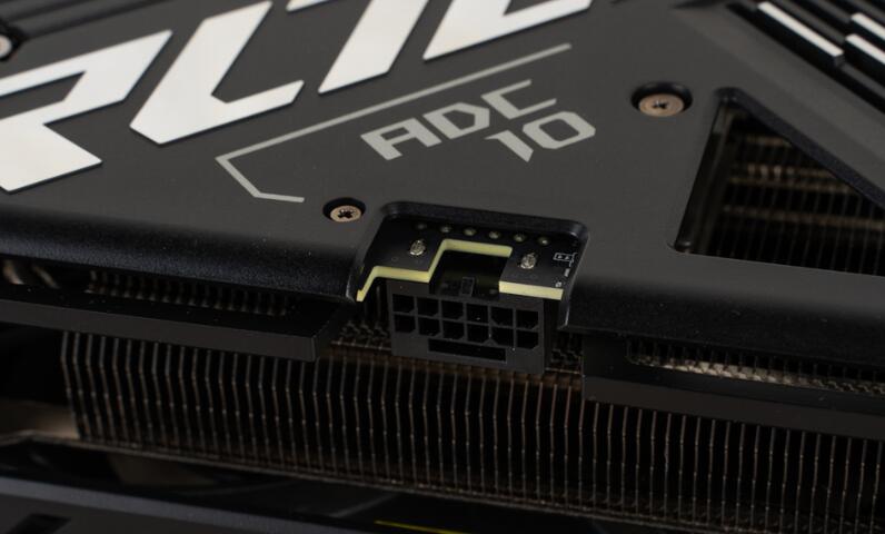 ASUS ROG Strix RTX4070Ti SUPER OC Edition显卡开箱评测