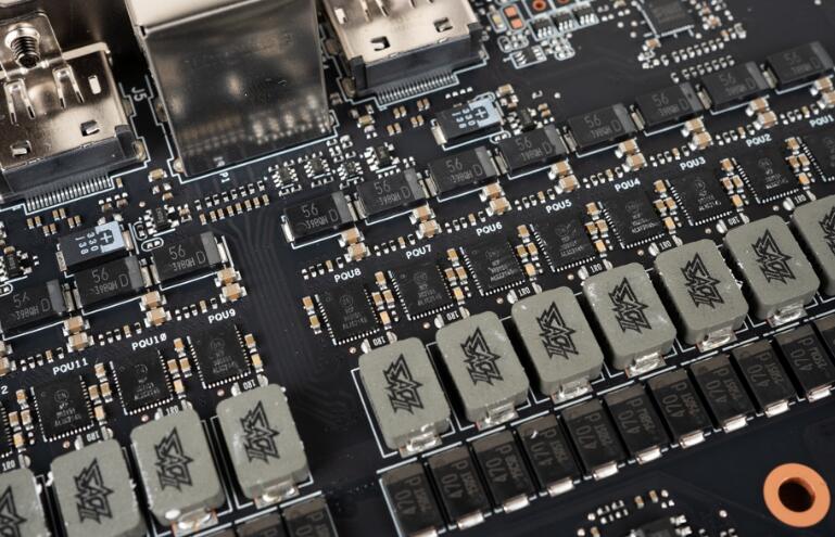 ASUS ROG Strix RTX4070Ti SUPER OC Edition显卡开箱评测