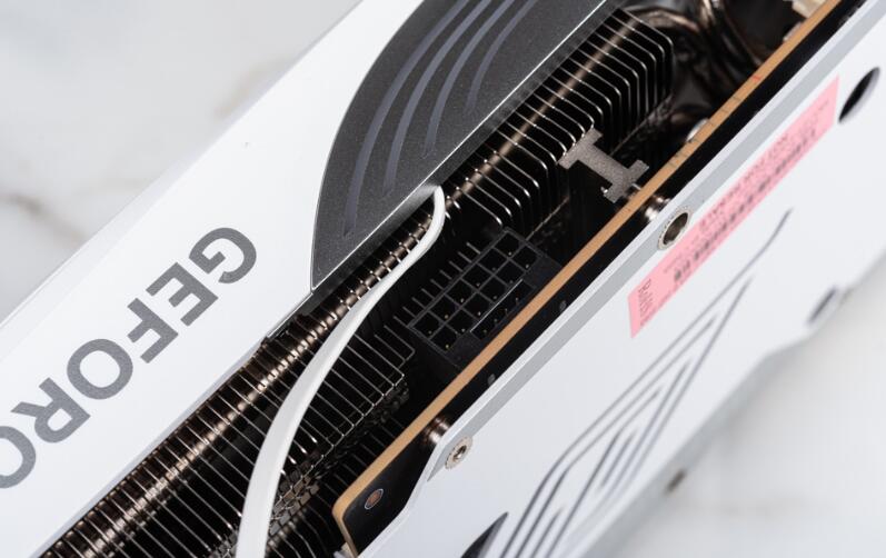 ZOTAC GAMING RTX4080Super 16GB TRINITY OC WHITE开箱评测