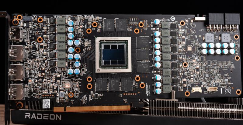 AMD Radeon RX 7900 GRE开箱评测 AMD Radeon RX 7900 GRE开箱评测