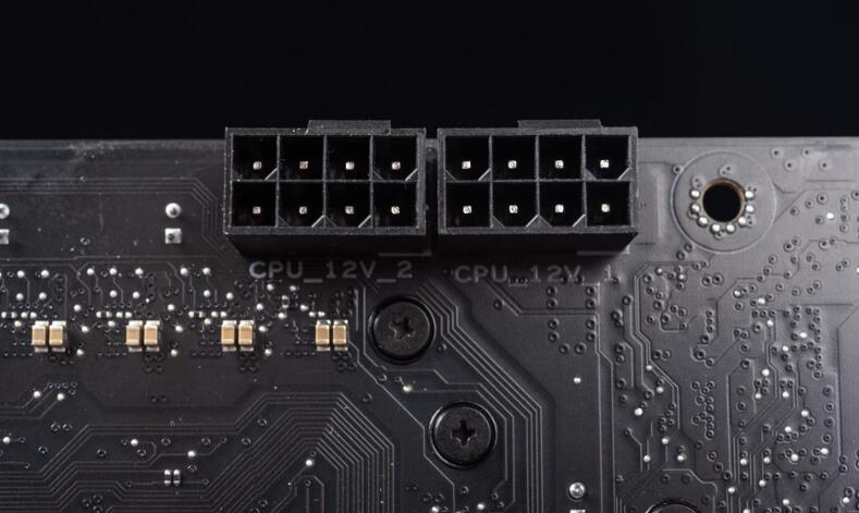 TUF GAMING Z790-BTF WIFI和RTX 4070 Ti SUPER BTF开箱评测