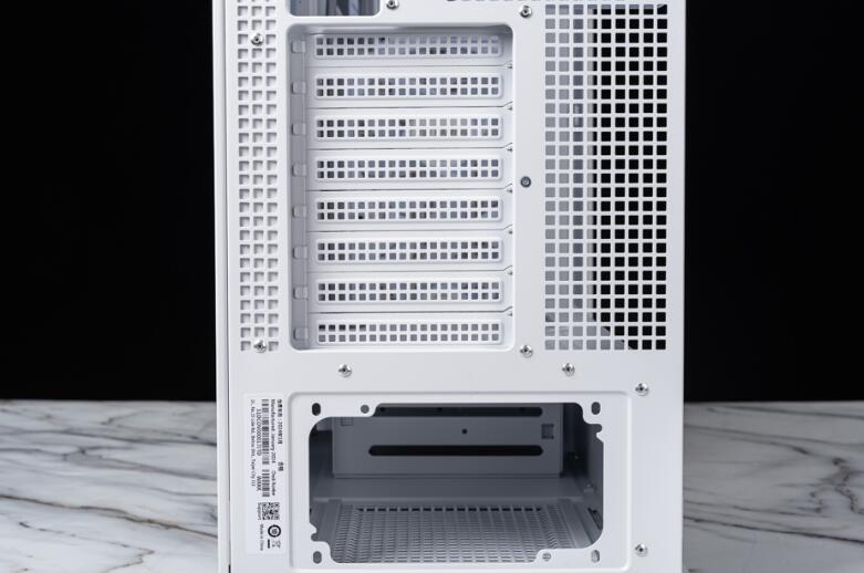 TUF Gaming GT302 ARGB机箱开箱