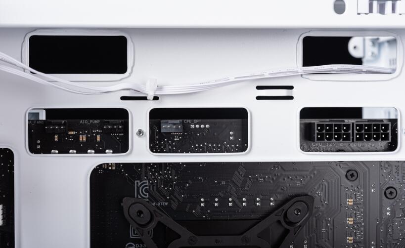 TUF Gaming GT302 ARGB机箱开箱