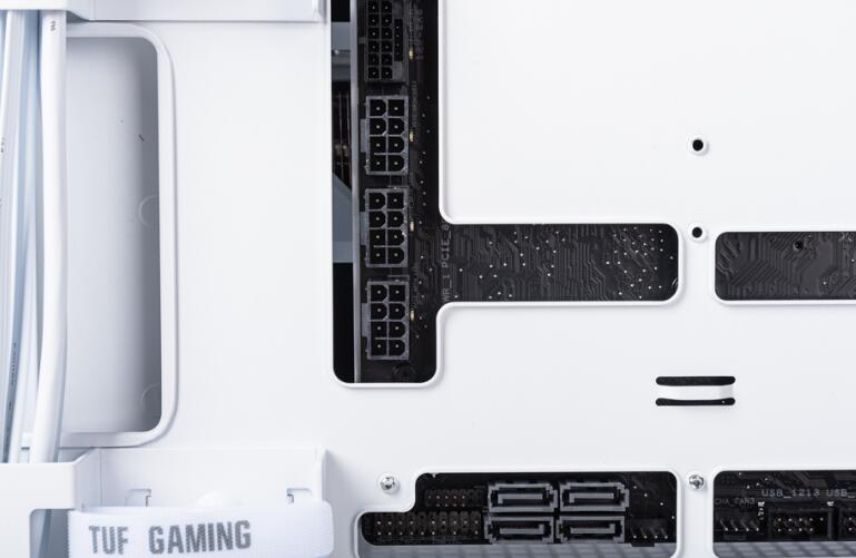 TUF Gaming GT302 ARGB机箱开箱