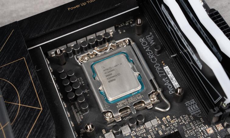 ASUS ProArt LC420一体式水冷开箱评测 ASUS ProArt LC420一体式水冷开箱评测