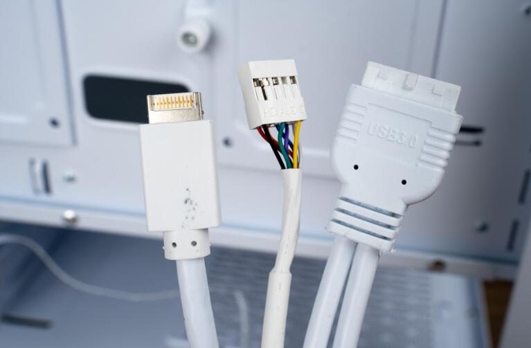 视博通LAI099 ARGB中塔机箱开箱评测 视博通LAI099 ARGB中塔机箱开箱评测