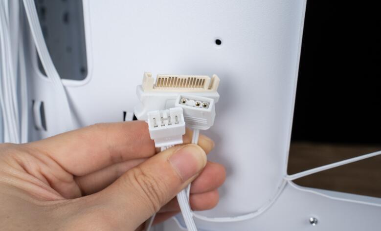 视博通LAI099 ARGB中塔机箱开箱评测 视博通LAI099 ARGB中塔机箱开箱评测