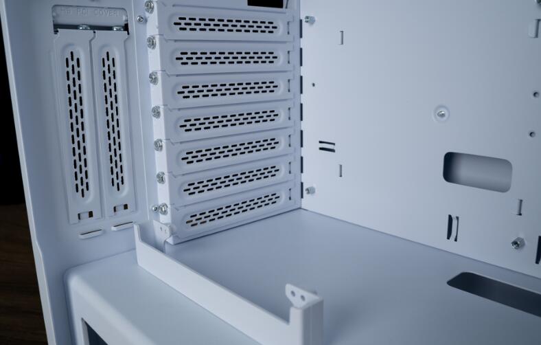 视博通LAI099 ARGB中塔机箱开箱评测 视博通LAI099 ARGB中塔机箱开箱评测