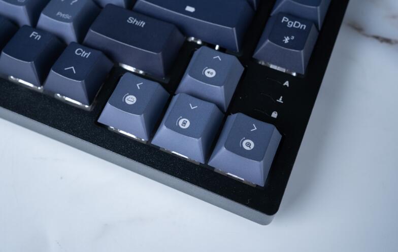 CORSAIR K65 PLUS WIRELESS机械键盘开箱 CORSAIR K65 PLUS WIRELESS机械键盘开箱