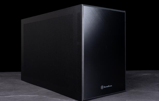 银欣SUGO 17机箱开箱评测