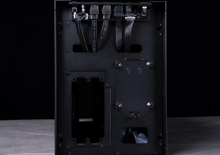 银欣SUGO 17机箱开箱评测