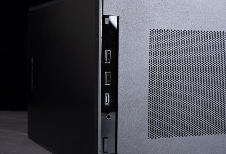 银欣SUGO 17机箱开箱评测