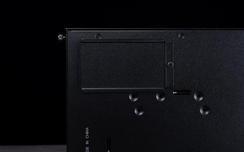 银欣SUGO 17机箱开箱评测